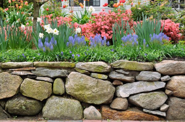 Garden Wall Installation in Grand Haven
